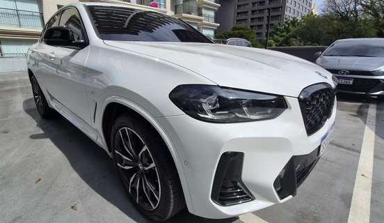 BMW-X4-2023
