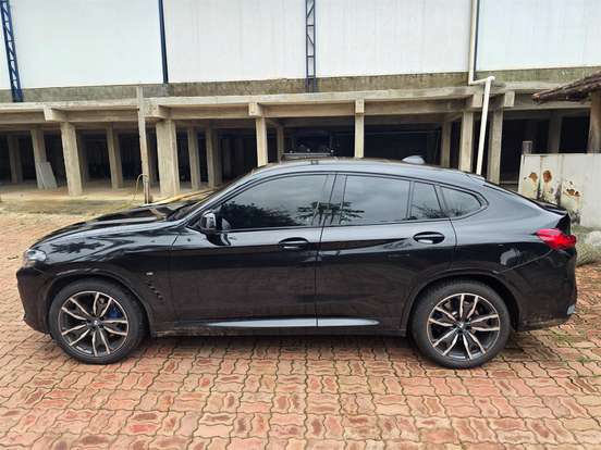 BMW-X4-2024