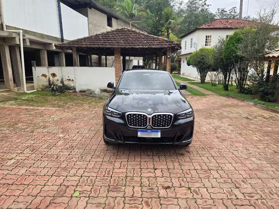 BMW-X4-2024