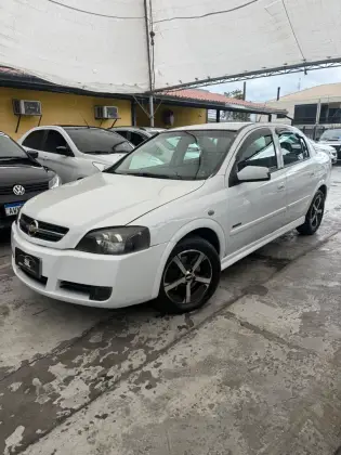 CHEVROLET ASTRA 2.0 MPFI ADVANTAGE SEDAN 8V FLEX 4P MANUAL CHEVROLET ASTRA 2.0 MPFI ADVANTAGE SEDAN 8V FLEX 4P MANUAL
