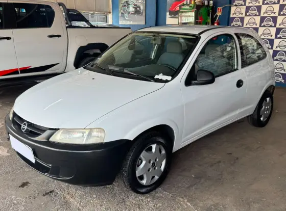 CHEVROLET CELTA 1.0 MPFI VHC LIFE 8V FLEX 2P MANUAL CHEVROLET CELTA 1.0 MPFI VHC LIFE 8V FLEX 2P MANUAL