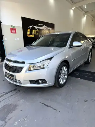 CHEVROLET CRUZE 1.8 LTZ 16V FLEX 4P AUTOMÁTICO CHEVROLET CRUZE 1.8 LTZ 16V FLEX 4P AUTOMÁTICO