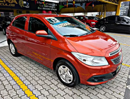 CHEVROLET ONIX 1.0 MPFI LT 8V FLEX 4P MANUAL CHEVROLET ONIX 1.0 MPFI LT 8V FLEX 4P MANUAL