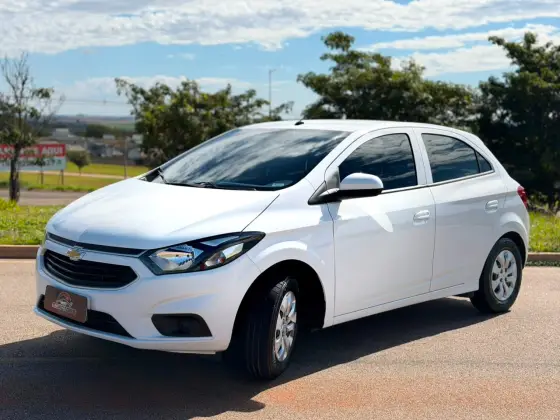 CHEVROLET ONIX 1.0 MPFI LT 8V FLEX 4P MANUAL CHEVROLET ONIX 1.0 MPFI LT 8V FLEX 4P MANUAL
