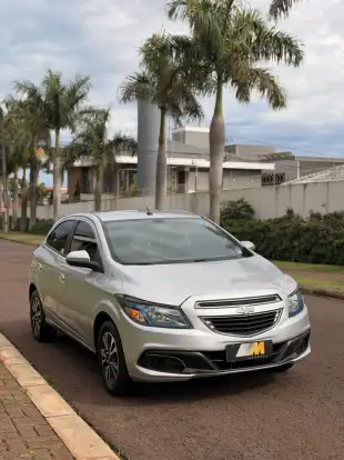 CHEVROLET-ONIX-2014
