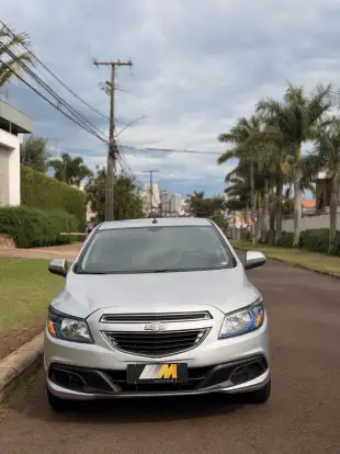 CHEVROLET-ONIX-2014