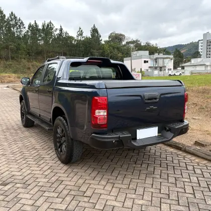 CHEVROLET S10 2.8 HIGH COUNTRY 4X4 CD 16V TURBO DIESEL 4P AUTOMÁTICO CHEVROLET S10 2.8 HIGH COUNTRY 4X4 CD 16V TURBO DIESEL 4P AUTOMÁTICO