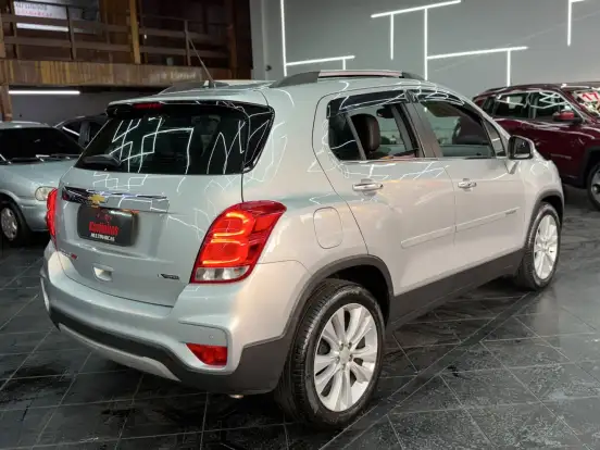 CHEVROLET-TRACKER-2018