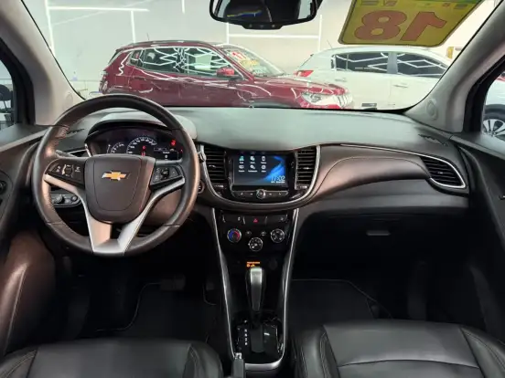 CHEVROLET-TRACKER-2018
