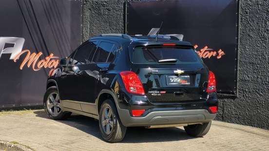 CHEVROLET-TRACKER-2019
