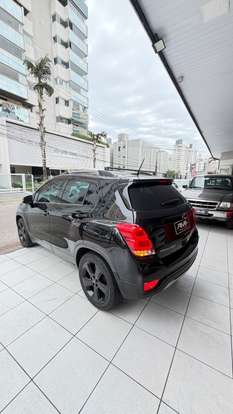 CHEVROLET-TRACKER-2018