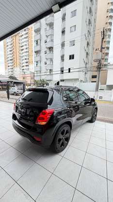 CHEVROLET-TRACKER-2018