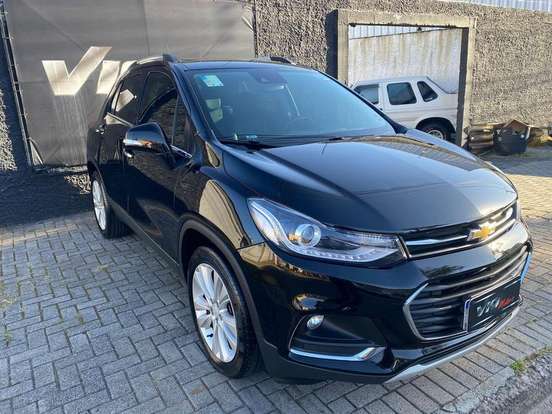 CHEVROLET-TRACKER-2018