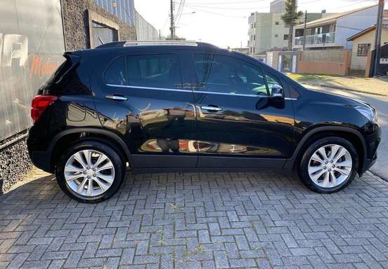 CHEVROLET-TRACKER-2018