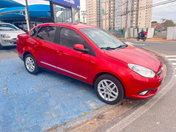 FIAT GRAND SIENA 1.6 MPI ESSENCE 16V FLEX 4P AUTOMATIZADO FIAT GRAND SIENA 1.6 MPI ESSENCE 16V FLEX 4P AUTOMATIZADO