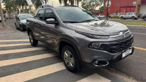 FIAT TORO 1.8 16V EVO FLEX FREEDOM AT6 FIAT TORO 1.8 16V EVO FLEX FREEDOM AT6
