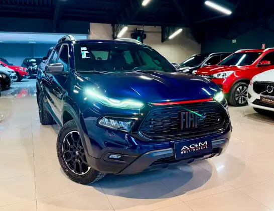 FIAT TORO 2.0 16V TURBO DIESEL ULTRA 4WD AT9 FIAT TORO 2.0 16V TURBO DIESEL ULTRA 4WD AT9