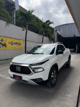 FIAT TORO 2.0 16V TURBO DIESEL VOLCANO 4WD AT9 FIAT TORO 2.0 16V TURBO DIESEL VOLCANO 4WD AT9