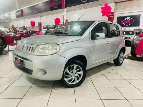 FIAT UNO 1.0 EVO VIVACE 8V FLEX 4P MANUAL FIAT UNO 1.0 EVO VIVACE 8V FLEX 4P MANUAL