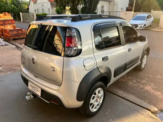 FIAT-UNO-2017