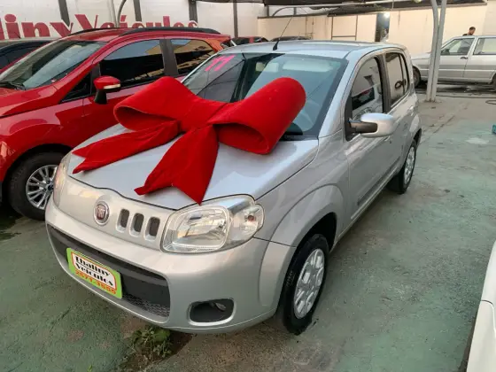 FIAT UNO 1.4 ATTRACTIVE 8V FLEX 4P MANUAL FIAT UNO 1.4 ATTRACTIVE 8V FLEX 4P MANUAL