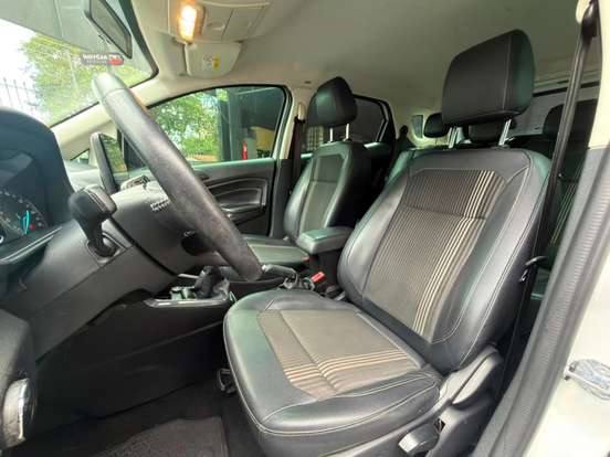 FORD-ECOSPORT-2017