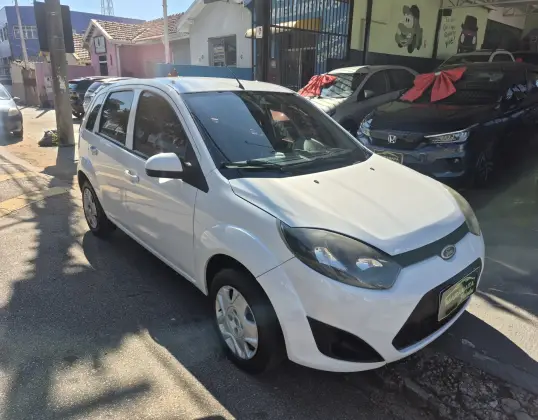 FORD FIESTA 1.0 ROCAM HATCH 8V FLEX 4P MANUAL FORD FIESTA 1.0 ROCAM HATCH 8V FLEX 4P MANUAL