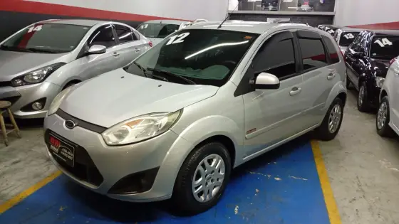 FORD FIESTA 1.6 MPI CLASS HATCH 8V FLEX 4P MANUAL FORD FIESTA 1.6 MPI CLASS HATCH 8V FLEX 4P MANUAL