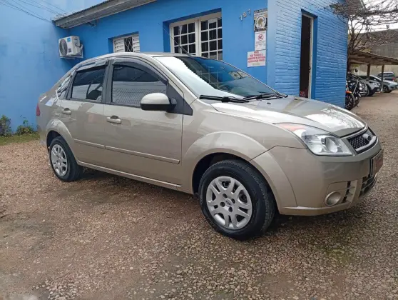 FORD FIESTA 1.6 MPI CLASS SEDAN 8V FLEX 4P MANUAL FORD FIESTA 1.6 MPI CLASS SEDAN 8V FLEX 4P MANUAL