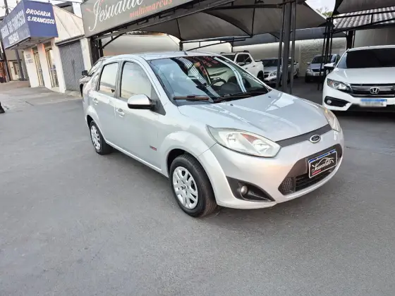 FORD FIESTA 1.6 MPI CLASS SEDAN 8V FLEX 4P MANUAL FORD FIESTA 1.6 MPI CLASS SEDAN 8V FLEX 4P MANUAL