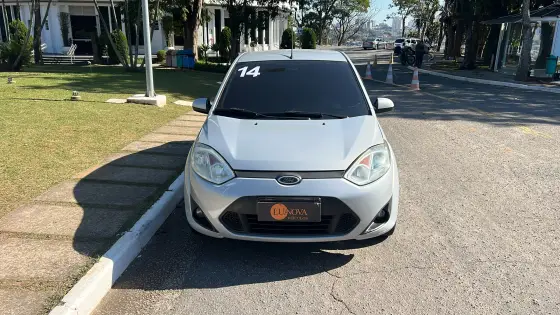 FORD FIESTA 1.6 ROCAM SEDAN 8V FLEX 4P MANUAL FORD FIESTA 1.6 ROCAM SEDAN 8V FLEX 4P MANUAL