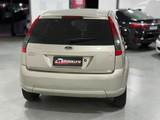 FORD-FIESTA-2012