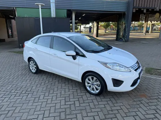FORD FIESTA 1.6 SE SEDAN 16V FLEX 4P MANUAL