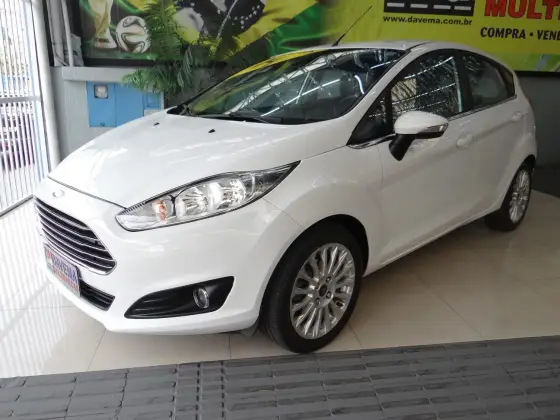 FORD FIESTA 1.6 TITANIUM HATCH 16V FLEX 4P MANUAL FORD FIESTA 1.6 TITANIUM HATCH 16V FLEX 4P MANUAL