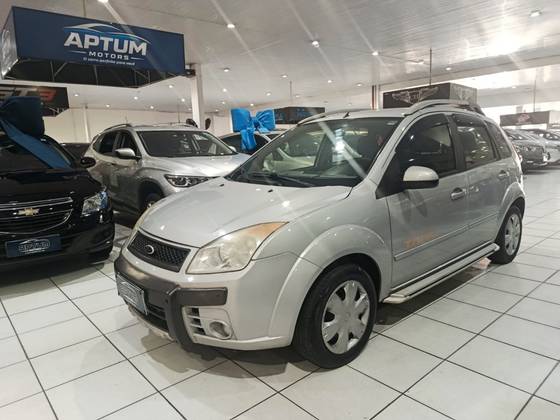 FORD FIESTA 1.0 MPI TRAIL HATCH 8V FLEX 4P MANUAL