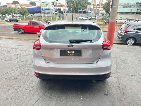 FORD-FOCUS-1.6 SE 16V FLEX 4P POWERSHIFT FORD-FOCUS-2015
