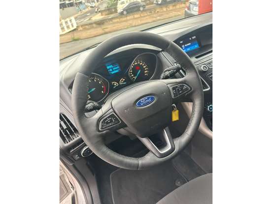 FORD-FOCUS-1.6 SE 16V FLEX 4P POWERSHIFT FORD-FOCUS-2015