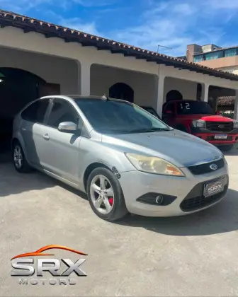 FORD FOCUS 2.0 GLX 16V FLEX 4P AUTOMÁTICO FORD FOCUS 2.0 GLX 16V FLEX 4P AUTOMÁTICO