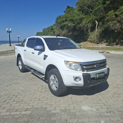 FORD RANGER 3.2 XLT 4X4 CD 20V DIESEL 4P AUTOMÁTICO FORD RANGER 3.2 XLT 4X4 CD 20V DIESEL 4P AUTOMÁTICO