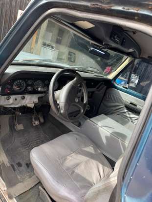 FORD-F-1000-1989
