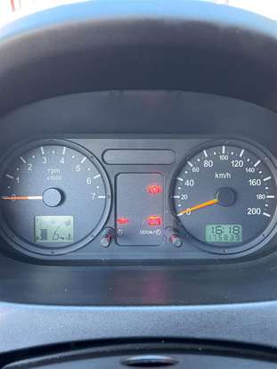FORD-FIESTA-2004