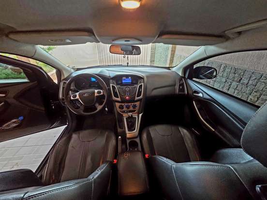 FORD-FOCUS-2015