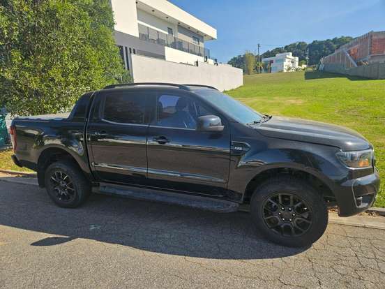 FORD-RANGER-2.2 BLACK 4X2 CD 16V DIESEL 4P AUTOMÁTICO FORD-RANGER-2021