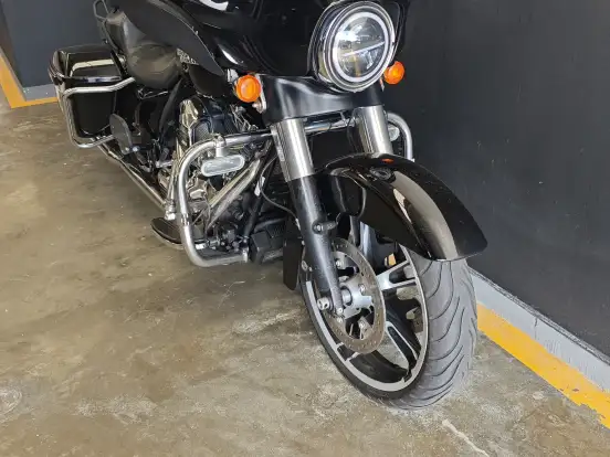 HARLEY-DAVIDSON-STREET GLIDE SPECIAL HARLEY-DAVIDSON-STREET GLIDE SPECIAL-2015