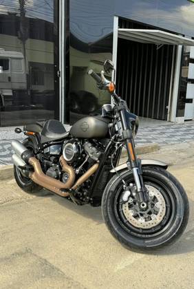 HARLEY-DAVIDSON SOFTAIL FAT BOB 107 