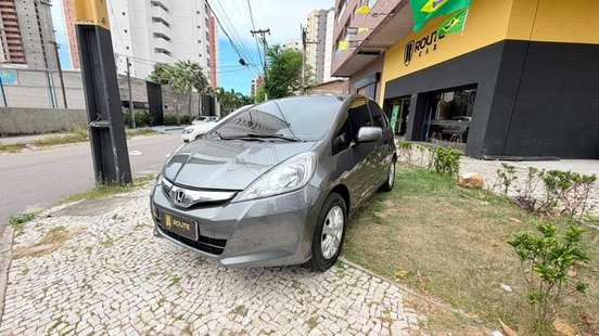 HONDA-FIT-2012