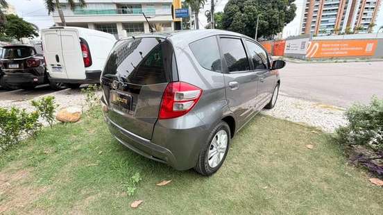 HONDA-FIT-2012