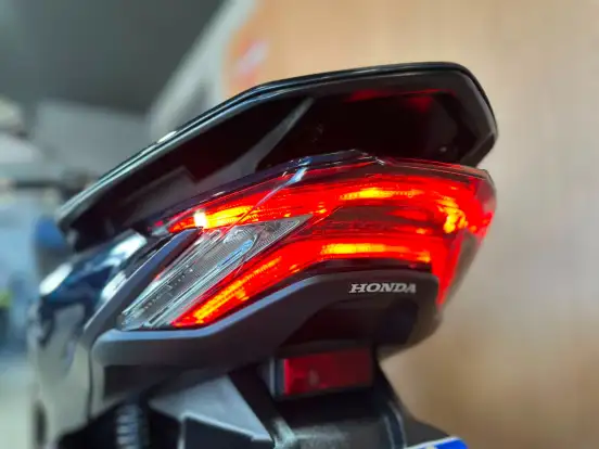 HONDA-PCX 160 DLX-2025