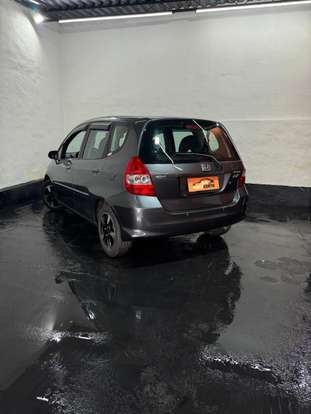 HONDA-FIT-2007