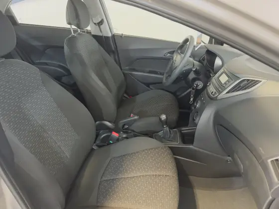 HYUNDAI HB20 1.0 COMFORT 12V FLEX 4P MANUAL HYUNDAI HB20 1.0 COMFORT 12V FLEX 4P MANUAL